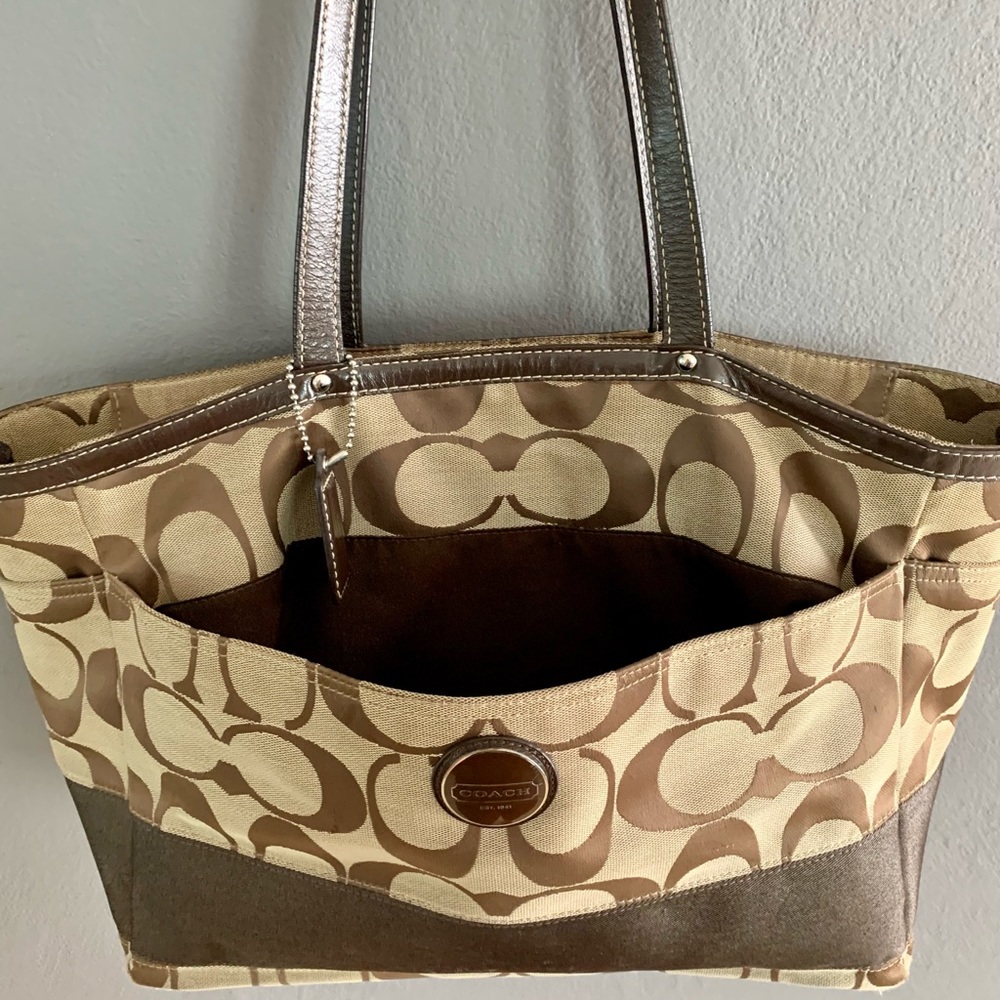 Coach XL Tote Bag - Picture 8 of 11